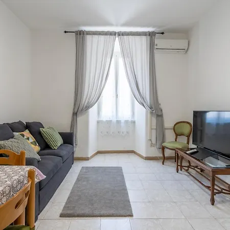 Apartment Domus Eleire *